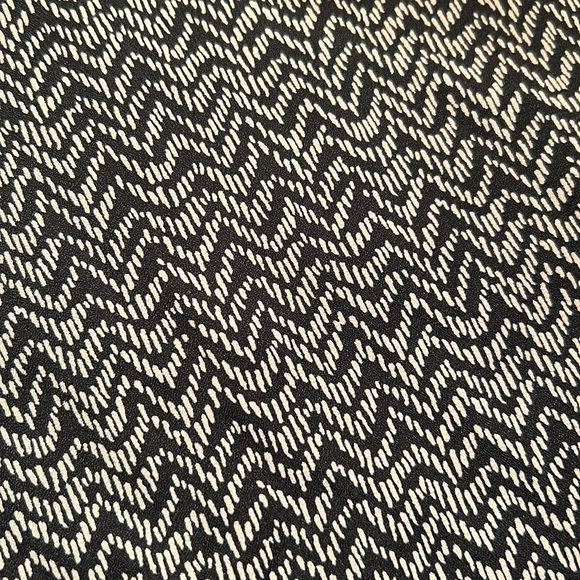 Loft lightweight silky feel business casual tank - Picture 3 of 4